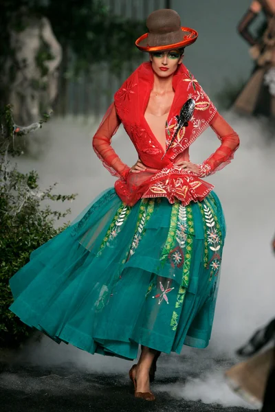 Look 14